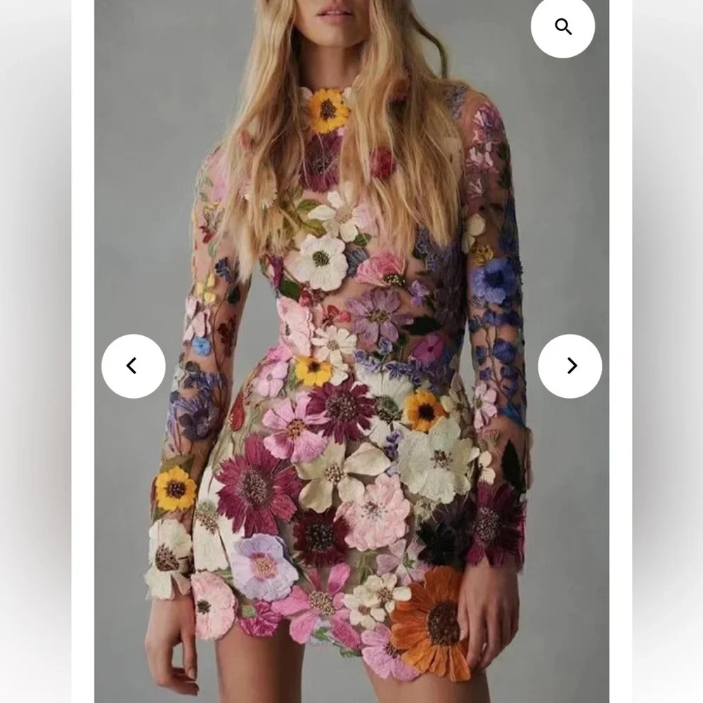 Flower Appliquéd Long Sleeved Dress - Picture 3 of 4